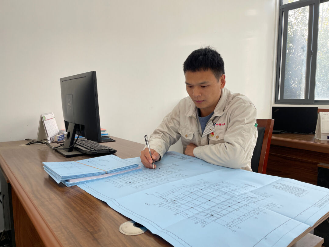 20917132473140.jpg 劉阿朋_金牛獎?wù)掌?.jpg